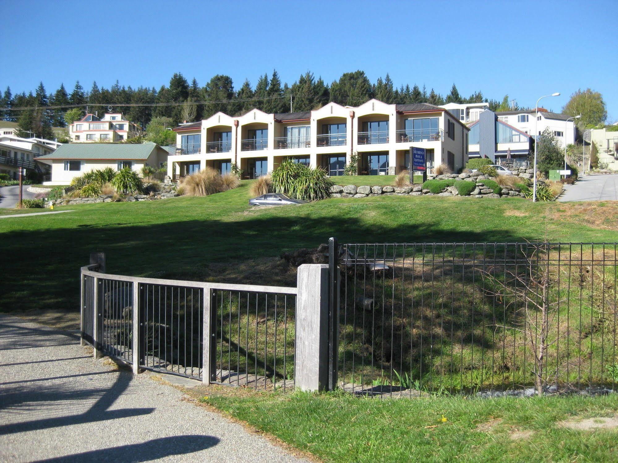The Moorings Motel And Apartments Wanaka Kültér fotó